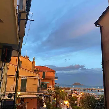 In - Ligurische Riviera 48201 * Alassio
